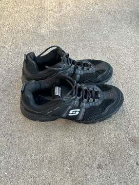 Skechers Sport Men's Vigor 2.0 Trait Memory Foam Training Sneakers Black